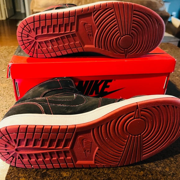 Nike Air Jordan 1 Mid Fearless - Picture 3 of 4